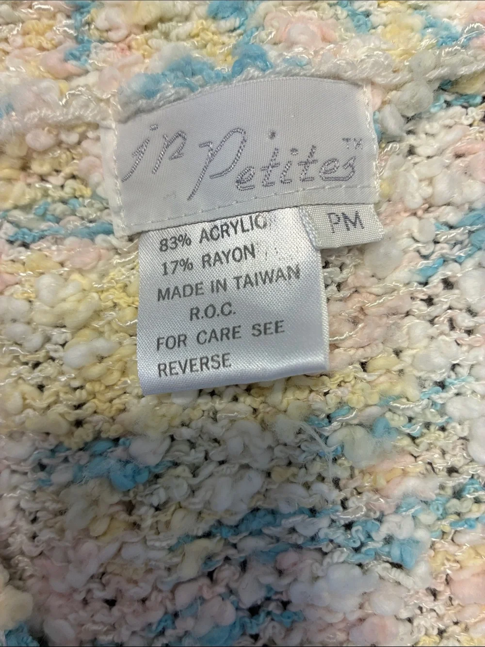 Pastel Speckled V-Neck Cardigan Sweater - Yellow & Light Blue